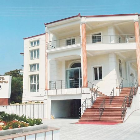 Hotel Melastron Elassona Экстерьер фото