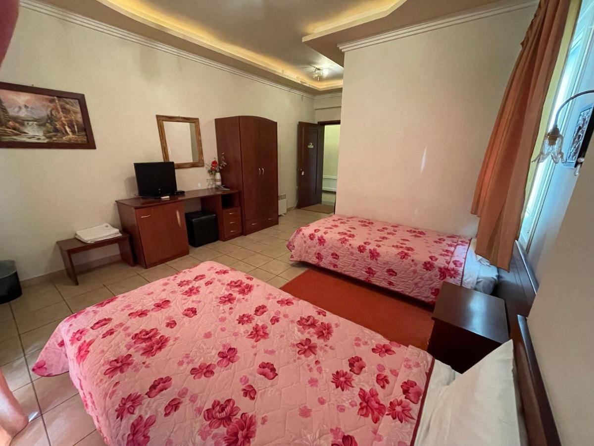 Hotel Melastron Elassona Экстерьер фото