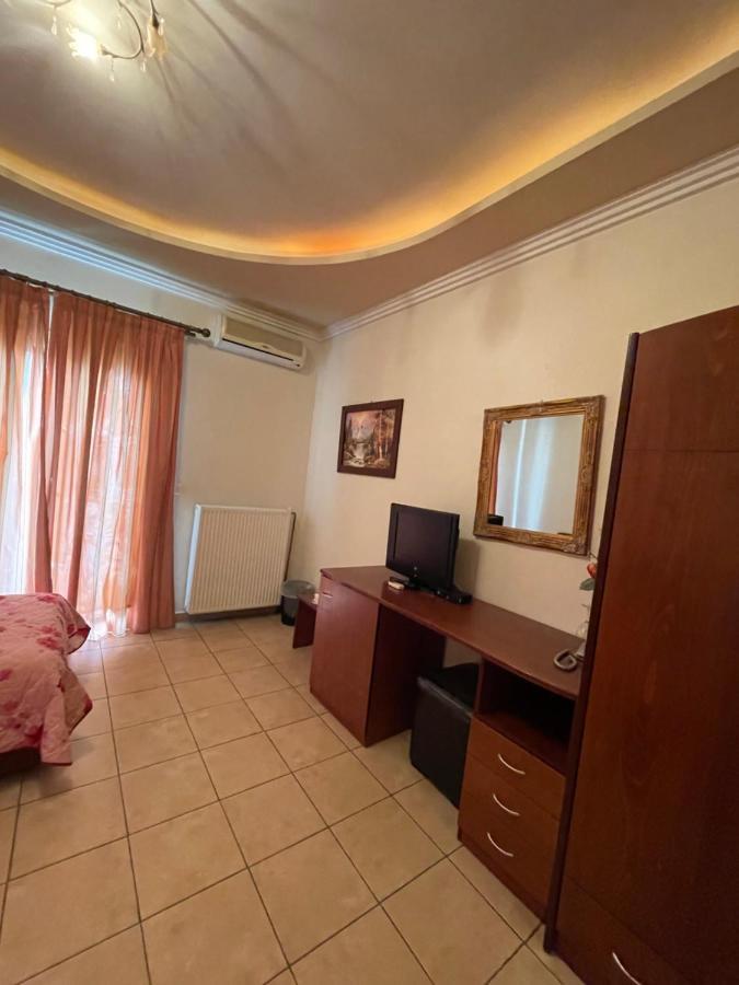 Hotel Melastron Elassona Экстерьер фото